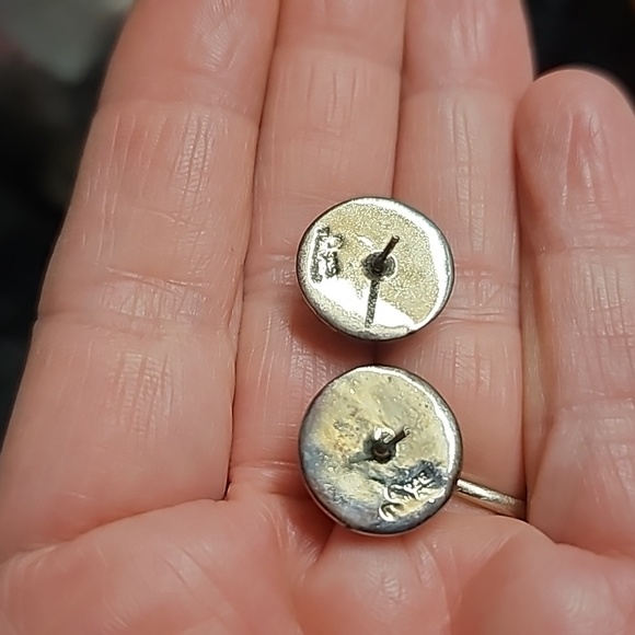 Sterling Silver Engraved Puff Round Stud Earring .925 - Picture 7 of 7